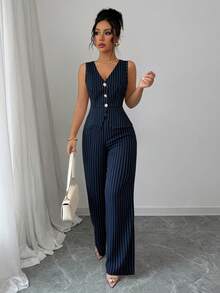 SHEIN Elenzya Bộ vest nữ công sở kẻ sọc xanh hải quân và trắng mới, thiết kế chữ A thắt eo, áo vest không tay kẻ sọc thanh lịch, phù hợp cho đi làm hàng ngày, phong cách đường phố Pháp cổ điển, thích hợp cho mùa hè, ngày Quốc khánh, lễ tốt nghiệp, mùa tựu trường. Trang phục nữ mùa thu có điểm nhấn là cúc kim loại, tinh tế và sang trọng, phù hợp cho văn phòng, đi làm, phong cách đường phố, phong cách lãng mạn Pháp, thường ngày, phong cách cổ điển Trung Đông, tiệc trà chiều, tiệc tùng, Lễ Tạ ơn, mùa tựu trường và trang phục mùa xuân/hè. - Màu xanh lam - Xem 4