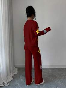 Selianne 女士酒红色圆领落肩3D立体花卉套头毛衣，搭配3D立体花卉直筒毛衣裤 - 酒紅色 - 查看 2