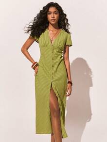 Poéselle 绿色纽扣前开襟长款连衣裙 - 短袖夏季波西米亚风度假周末穿搭，女士休闲V领纽扣短袖连衣裙，夏季女士长款休闲连衣裙，女士纽扣前开襟连衣裙，女士棉质长款连衣裙，人造丝连衣裙，法式风格连衣裙 - 灰綠 - 查看 9