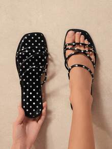 Solezae #SummerEssential Dép lê nữ mũi vuông chấm bi đen nhiều quai – Lấy cảm hứng từ Yayoi, vừa trẻ trung vừa thoải mái - màu đen - Xem 3