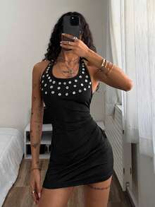 StreetHx Vestido mini ajustado de mujer de verano con cuello halter de punto negro, sin mangas, con botones decorativos - Negro - Ver 4