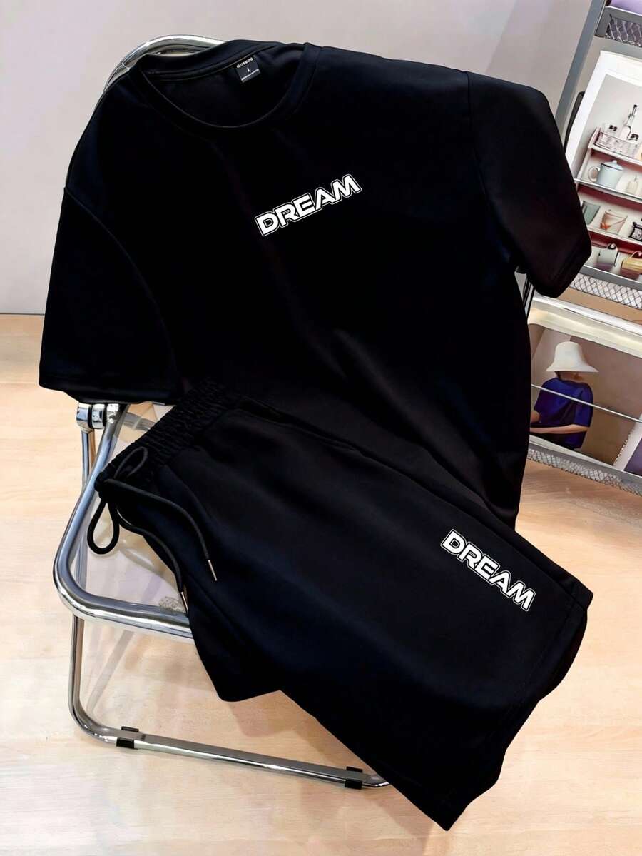 Manfinity Joysei Herren Standard Größe einfaches Buchstaben Grafik Schwarz Kurzarm T-Shirt und Shorts Set - Schwarz - Übersicht 1