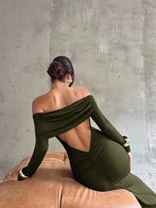 Firerie 藏蓝色露肩褶皱露背性感修身美人鱼长裙，优雅、通勤、性感、度假、海滩、波西米亚风、夏威夷风情、音乐节、浪漫、约会、派对、婚礼季、毕业典礼、舞会、演出、演唱会、工作装、返校季、女士生日礼服 - 橄欖綠 - 查看 4