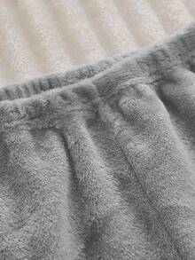 Girls' Flannel Pajama Set With Embroidered Heart Pattern, Long Sleeve Top And Pants Grey Pajama Set Tween Girls Pajamas-Pajama Set Soft Fleece Heart Eyelash Embroidery Crew Neck Long Sleeve Top Pants Gray Warm Homewear Fall Winter Comfortable Sleepwear 2026 New Year Essential - Grey - View 7