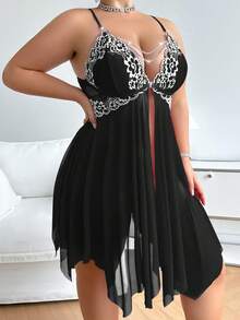 Plus Size Contrast Color Lace Patchwork Chain Decor Camisole Nightgown - Black - View 6