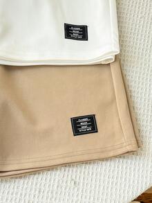 SHEIN Bộ 6 món dành cho bé trai tuổi teen, kiểu dáng thoải mái, thường ngày, gồm áo thun cổ tròn tay ngắn in nổi và quần short trang trí, bộ đồ hai mảnh giá trị cao, phù hợp cho dã ngoại, chụp ảnh đường phố, tiệc tùng và giải trí. - Nhiều màu - Xem 6