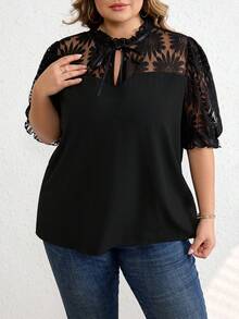 SHEIN CURVE+ Plus Size Spring/Summer Women's Suit, Valentine's Day Plus Size Women's Elegant Lace Patch Tie Collar Short Sleeved T-Shirt/2026 /New Year - Black - View 5