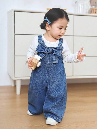 SHEIN 女婴3D蝴蝶结装饰蓝色牛仔宽松连体裤
