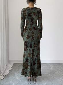 SHEIN Elenzya 女士绿色天鹅绒质感贴花面料方领收腰鱼尾修身连衣裙，性感优雅，适合生日礼物、约会、派对、正式场合，尽显高端气质，也适合独立日、双十一购物节、返校派对、光棍节、平安夜、感恩节等场合。 - 綠色 - 查看 2