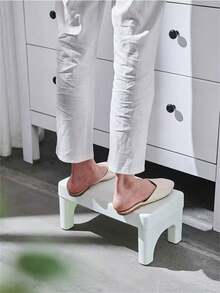 1个便携式折叠浴室踏凳,成人马桶凳,改善坐姿,防滑坚固塑料脚凳,适用于如厕训练和日常增高 - 彩色 - 查看 5