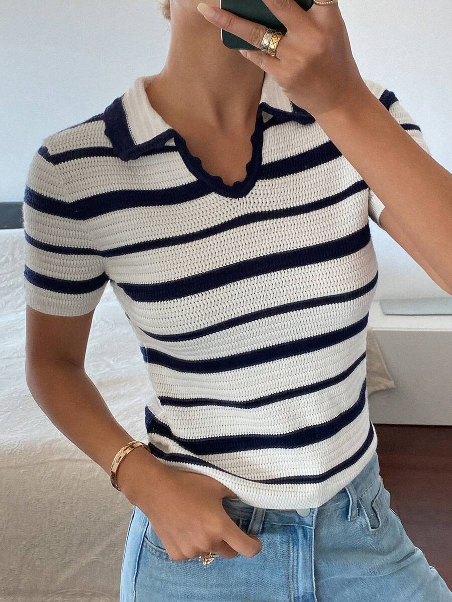 DAZY 女士撞色条纹翻领短袖休闲针织上衣，优雅春秋季款 - 藏蓝色 - 查看 1