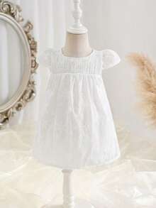 SHEIN Baby Girl Cute Crinkle Embroidered Fabric Dress, Suitable For Home, Outdoor, Vacation, Party And Other Occasions, Versatile, Spring/Summer - White - View 2