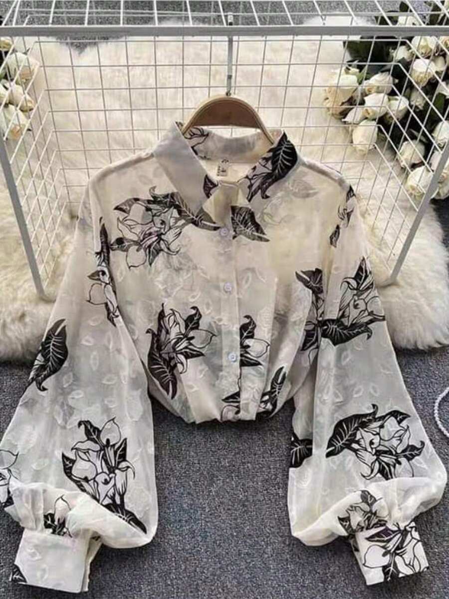 GlowEve CURVE 大码女式新款长袖翻领雪纺提花印花宽松灯笼袖衬衫，适合春夏、返校、毕业、假期、情人节、音乐节、母亲节、万圣节、感恩节、复活节、国庆节、舞会、约会、派对、婚礼、户外活动等场合。 - 彩色 - 查看 1