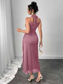 Modelyn Vestido de tirantes finos con fruncido en la cintura, abertura lateral y volante en el bajo, de color liso - Rosa vieja - Ver 4