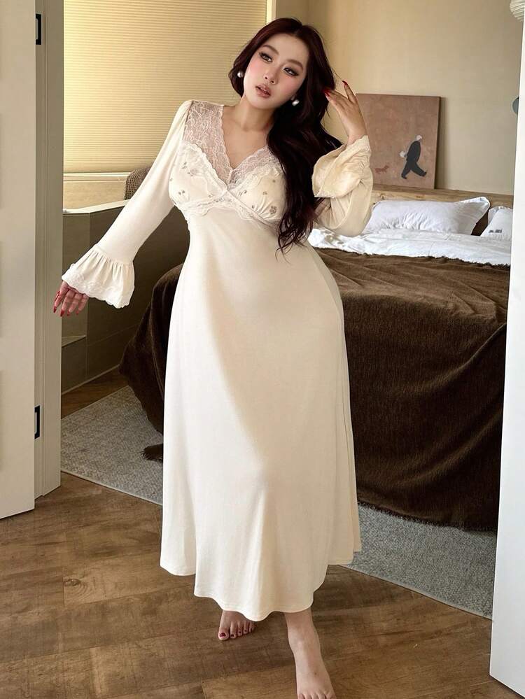 Dazy Plus Plus Size Women Lace Patchwork Solid Color Sexy Waist Cinched Long Sleeve Maxi Nightgown, Suitable For Spring, Summer, Autumn