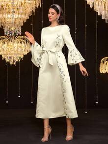 Al Najma 女士优雅阿拉伯风格亮片花卉印花V领喇叭袖连衣裙 - 杏色 - 查看 3
