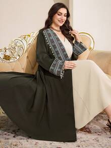 Al Najma Plus Size Women's Vintage Style Printed Long Sleeve Abaya - Grey - View 1