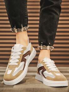 Zapatos casuales versátiles con bloques de color para hombres, zapatos de patineta de moda para hombres, zapatos casuales con cordones con bloques de color, zapatos deportivos casuales de PU para hombres, zapatos de skate clásicos para hombres, adecuados para estudiantes y adolescentes, adecuados para deportes, fotografía de viajes y ropa casual diaria. - Marrón blanco - Ver 2