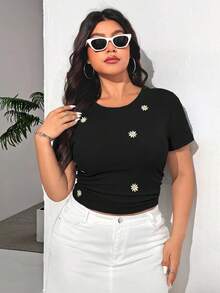 SHEIN EZwear 大码花卉刺绣圆领短袖露脐T恤 - 黑色 - 查看 5