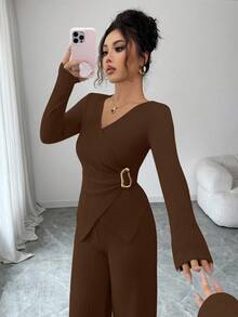 Selianne 两件套女士优雅通勤纯色交叉V领长袖T恤（金属扣装饰）+阔腿弹力腰裤，休闲百搭，秋冬款 - 棕色 - 查看 4