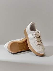 Solezae 女士绒面革灰色白色橡胶底复古运动鞋 – 柔软舒适，适合全天穿着，圣诞节必备 - 灰色 - 查看 9