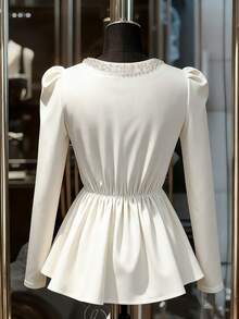 Franclia Camisa de mujer, cuello redondo, manga raglán larga, cierre delantero con botones, cuello decorado con cuentas, diseño de cintura entallada, uso versátil y elegante para el día a día - Blanco - Ver 2