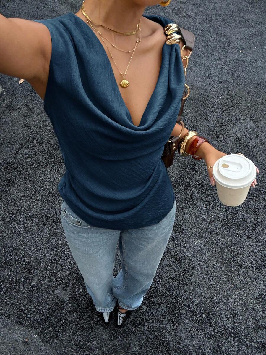 Siren Gaze 女士不对称领口垂褶褶皱腰身衬衫，性感优雅的OL上衣，肩部饰有金属纽扣，时尚百搭，通勤、优雅、性感，适合度假、海滩、夏威夷等场合，垂褶领口设计，可作外套穿着。 - 藏蓝色 - 查看 1