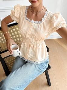 2026 Blusa de mujer con cuello en U, mangas abullonadas, encaje en la cintura, botones delanteros y bordados, ideal para verano, primavera, San Valentín, carnaval, playa, vacaciones, uso casual, fiestas, bodas y eventos elegantes - Albaricoque - Ver 4