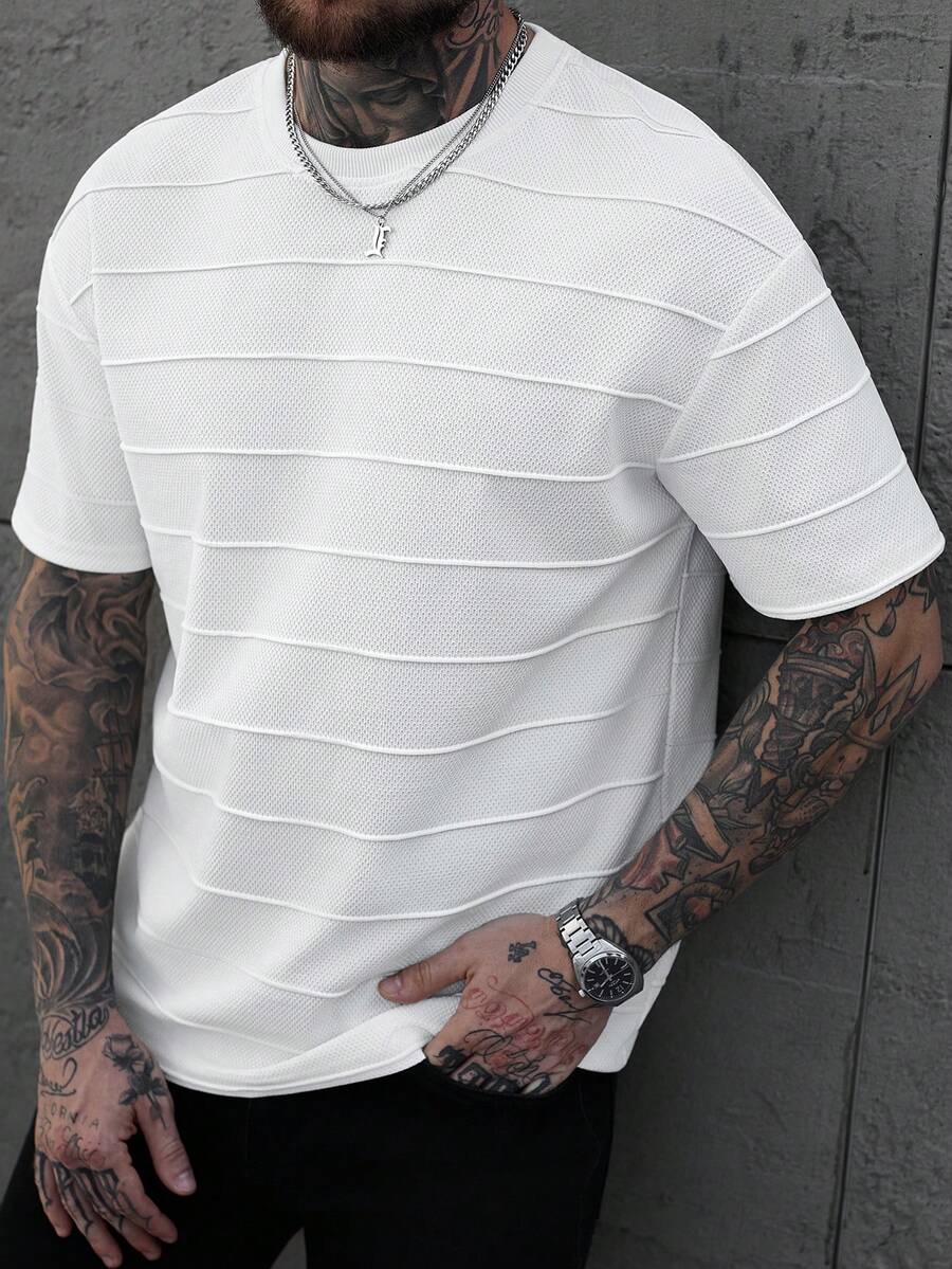 Manfinity CasualCool Áo thun nam phong cách thường ngày lịch lãm, đa năng, phù hợp mặc hàng ngày.