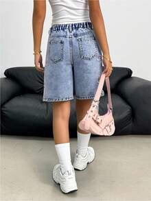 SHEIN 少女时尚休闲 Y2K 复古酷炫街头清新可爱粉色爱心刺绣图案宽松阔腿牛仔短裤，斜插口袋设计，夏季休闲短裤，酷炫街头风，适合演唱会、锐舞派对、毕业典礼等日常穿着，也适合春夏锐舞派对和街头穿着。 - 藍色 - 查看 2