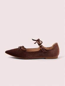 CUCCOO DOLLMOD Sepatu Kasual Serbaguna untuk Sehari-hari Wanita dengan Ujung Lancip, Hiasan Pita, dan Desain Gesper, Cocok untuk Natal. - Coklat - View 7
