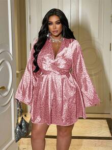 NU&NOW Plus Size Sexy Leopard Print Deep V-Neck Long Sleeve Dress - Pink - View 7
