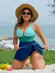 Swim Lushoire 大码三色拼接扭结露背吊带背心式泳衣套装（上衣和短裤两件套） - 彩色 - 查看 3