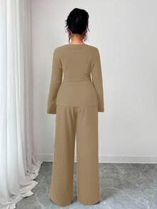 Elenzga Conjunto de duas peças plus size feminino estilo francês casual elegante em chiffon texturizado com mangas compridas, ideal para outono/inverno. - Caqui - Ver 2