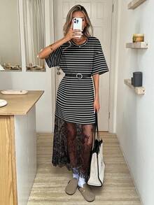 Easowa Áo thun cổ tròn dáng rộng kẻ sọc đen trắng, phối cùng váy ren, trang phục thời trang thích hợp đi chơi và đi làm. - Nhiều màu - Xem 1