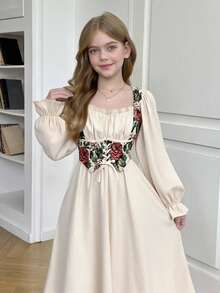 SHEIN Đầm midi cho bé gái tuổi teen có thiết kế phối màu độc đáo, eo xếp ly, dây áo ngực có thể điều chỉnh và xếp ly phía trước. Đầm có tay dài, cổ vuông, phù hợp cho cả hoạt động thường ngày và ngoài trời. Hoàn hảo cho mùa xuân và mùa hè, chiếc đầm ôm dáng theo phong cách bohemian, lấy cảm hứng từ thời trang cổ điển này toát lên vẻ thanh lịch kiểu Pháp. - Màu be - Xem 3
