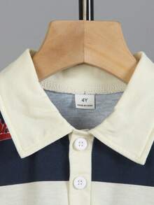 SHEIN 1 pieza Camisa polo de estilo universitario casual para niño pequeño, de manga corta, adecuada para niños de 4 a 7 años para usar en primavera y verano. Esta camisa polo de niño soleado es adecuada para la escuela y el uso en casa - Multicolor - Ver 4