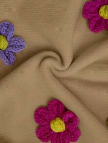 Selianne Áo len nữ màu đen cổ tròn, vai rớt, họa tiết hoa 3D, phối cùng quần len ống đứng họa tiết hoa 3D. - Màu Khaki - Xem 7