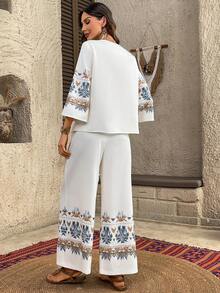 EMERY ROSE Women's V-Neck Graphic Print Top And Pants Casual Vacation 2 Pieces Set Boho Two Pieces Set Women Vacation Outfit Sets Women's 2 Pieces Summer Sets Pant Suit Summer Sets Boho For Women Vacation Outfits Women Casual - Multicolor - View 3