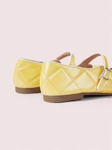CUCCOO DOLLMOD Women's Contrast Color Buckle Design Casual Everyday Fashion Loafers For Christmas - Yellow - View 9