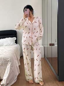 Dream Adore 女士休闲可爱撞色领条纹爱心印花长袖睡衣套装 - 棕色 - 查看 3