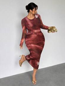 Firerie Đầm maxi dài tay thanh lịch in họa tiết tie-dye, xếp ly eo, cổ bất đối xứng, chất liệu vải lưới co giãn, thích hợp cho buổi hẹn hò, tiệc tùng, đi nghỉ mát hoặc đi học. - Gỗ đỏ - Xem 7