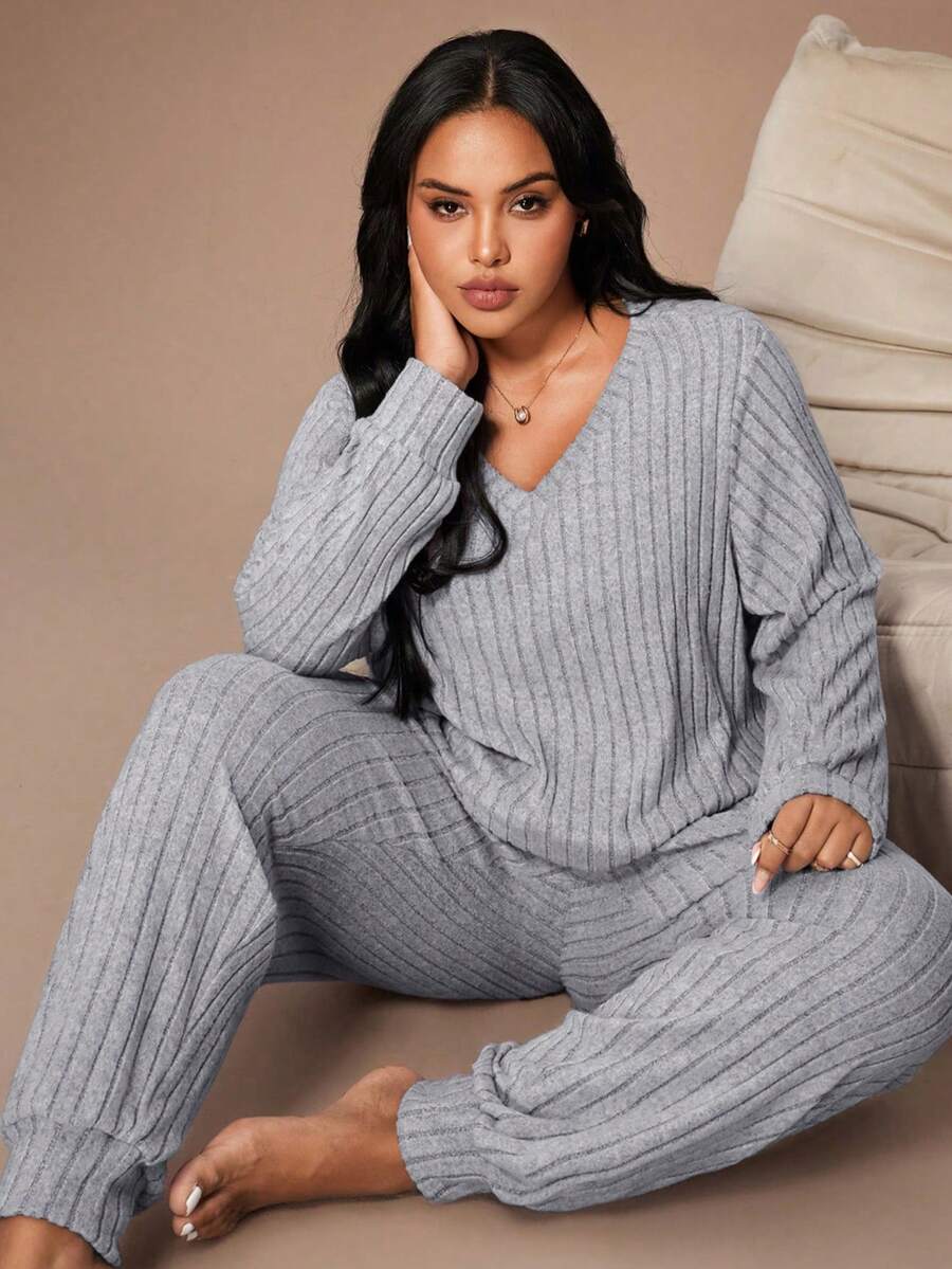 Lazeform Plus Size Knit Ribbed Fleece V-Neck Casual Minimalist Long Sleeve Pajama Set, Suitable For Loungewear