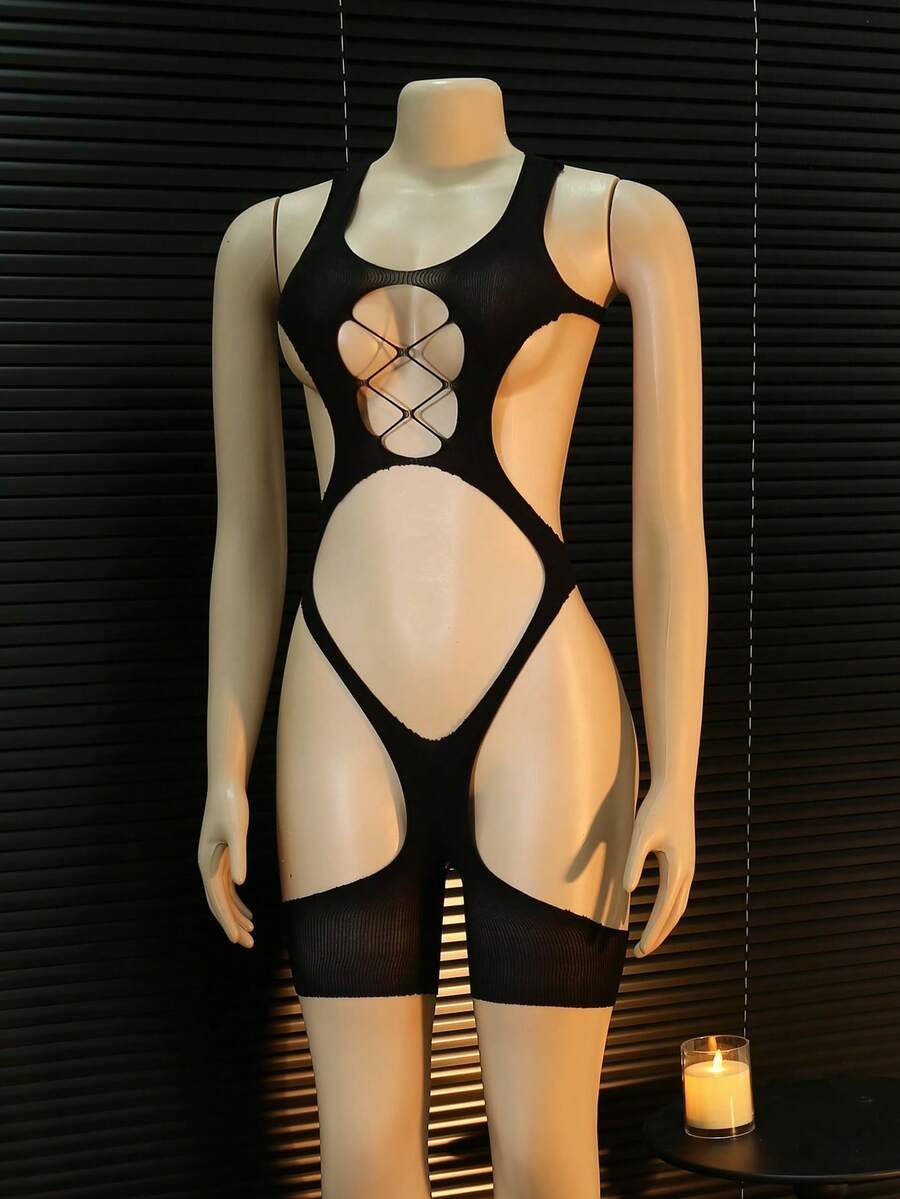 ChaseTheNight Black Hollow-Out Bodysuit, Bold Cut Design, Suitable For Nightlife Moments - Black - View 1