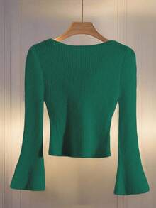 Franclia Women's Autumn Flared Sleeve Asymmetrical Hem Knit Sweater, French Elegant Stretchy Fitted Pullover Top, Autumn/Winter - Green - View 2