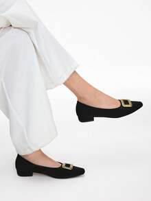Mnmlis Women's Metal Decor Pointed Toe Casual Commuter Versatile Shoes - Black - View 4