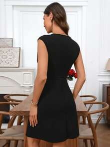 EMERY ROSE Vestido corto elegante de mujer de unicolor con cuello redondo y ajustado - Negro - Ver 2