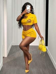 BamGleam 女士黄色短袖露脐做旧休闲针织短裤套装 - 黃色 - 查看 5