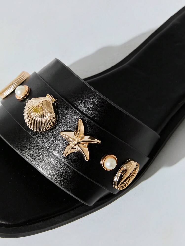 SHUZIA Sandalias de mujer con punta cuadrada, decoración de concha marina glamorosa y tira cruzada, de estilo slip-on - Negro - Añade 6