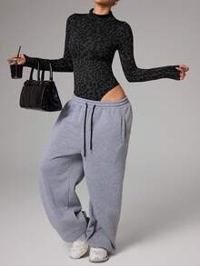 Dewbera Leopard Print Jacquard Stand Collar Long Sleeve Chic Autumn Bodysui Long Sleeve Workout Tops